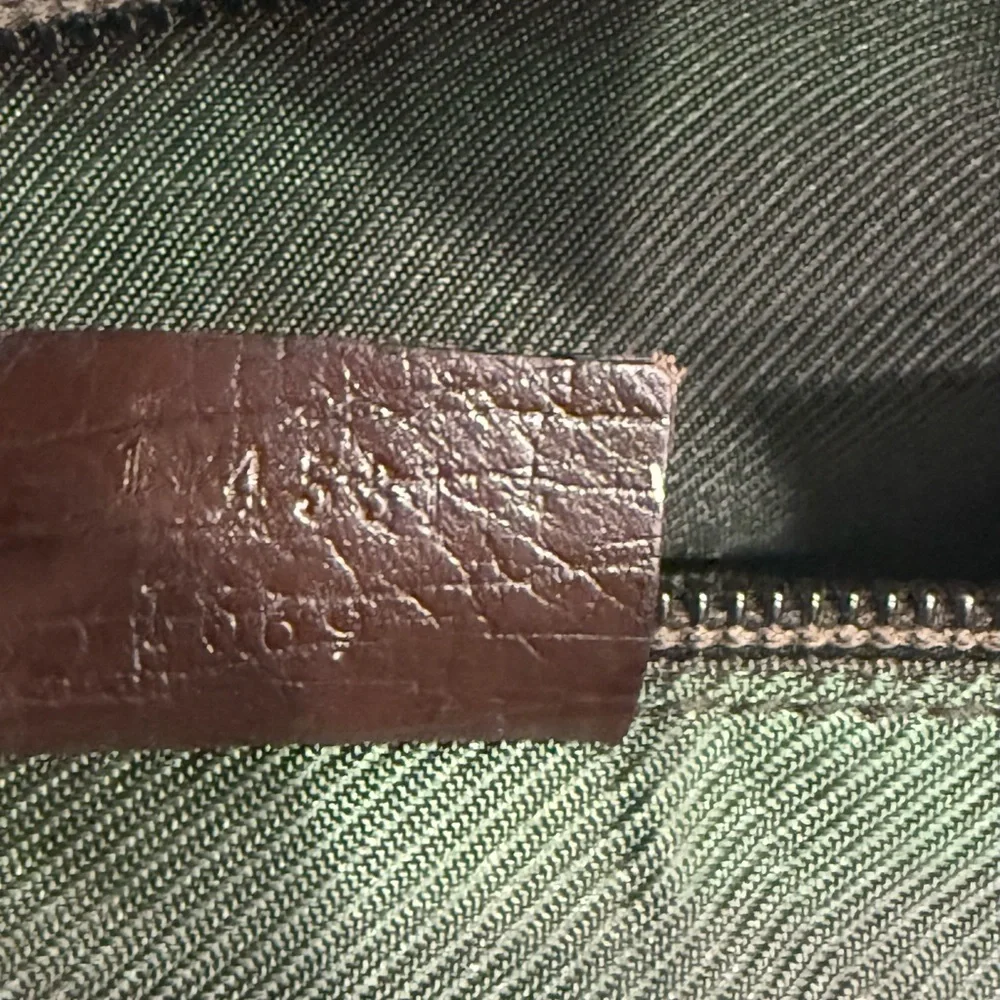 Gucci GG Supreme Crossbody Bag - Picture 16 of 16